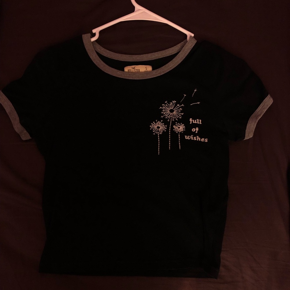 Hollister cropped T-shirt